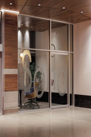 Meeting facility