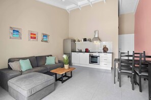 TV - Caribbean Court Kas Kontentu with Communal Pools (Kralendijk)