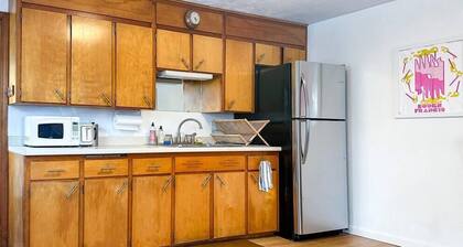 1 Bdrm Apt dwntwn Winooski w/ laundry and parking