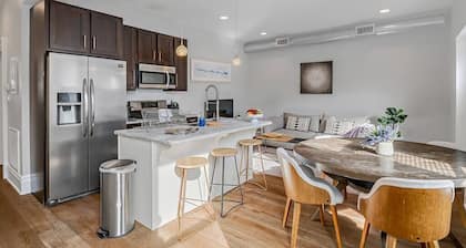 Charming HBG Haven: Cozy 1BR Apt