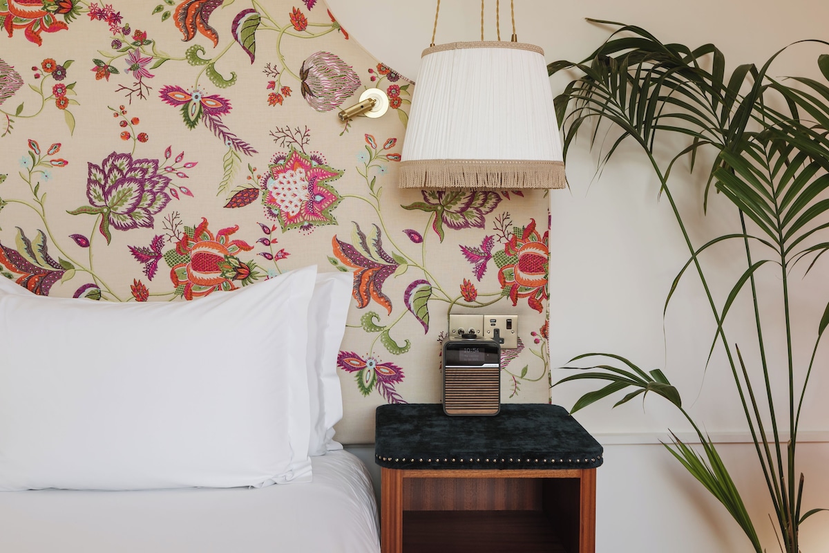 Single Room, 1 Twin Bed, Non Smoking, Ensuite | WiFi (free), bed sheets