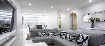 Charming 3-bed House in Funchal