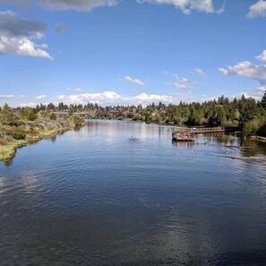 Miscellaneous - Bluebird Day - Raven Sky Bungalow (Bend)