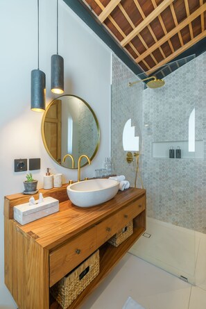 Bathroom - Casa Donilo  (Canggu)
