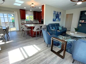 TV, offices - 2-Bedroom Home in Vibrant North Park (San Diego)