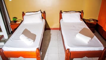 3 quartos, ferros/tábuas de passar roupa, Wi-Fi, roupa de cama