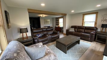 Smart TV, fireplace, DVD player
