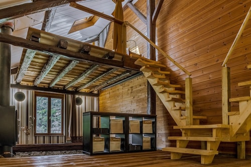 Unique et Spacieuse Maison centrale dans la vallée et très bien desservie