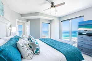 3 chambres, fer et planche à repasser, Wi-Fi gratuit, draps fournis