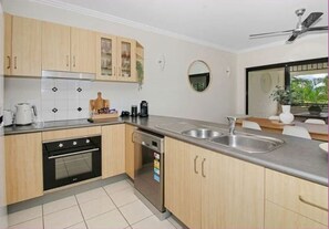 Fridge, oven, stovetop, toaster