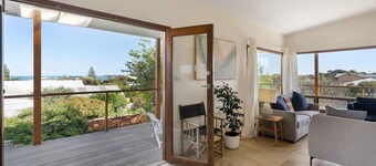 Seaview Timber Escape - 15a Encounter Crescent, Mi
