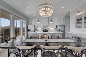 Dining - Sunny & 75: 5 BR, 5.5 BA House in Crystal Beach, Sleeps 26 (Crystal Beach)