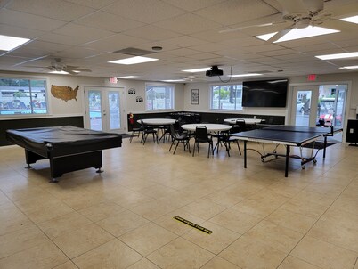 Spacious 2-Bedroom House 5 Star Near Disney  Mill Creek Resort 2748