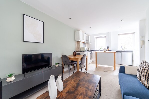 Living area - The Wandsworth Flat (London)