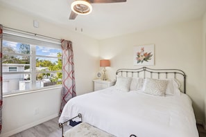 1 chambre, fer et planche à repasser, Wi-Fi gratuit, draps fournis