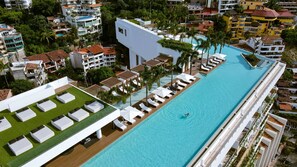 Exterior - Soho PV • 2 Workspaces, Pool, Gym & Rooftop Bar (Puerto Vallarta)