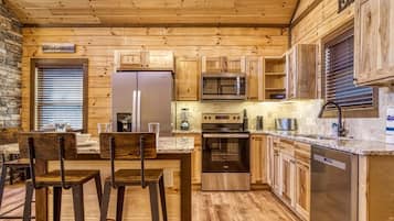 Cabin, 2 Bedrooms | Private kitchen | Fridge, oven, coffee/tea maker, toaster