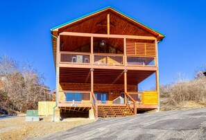 Cabin, 2 Bedrooms | Exterior