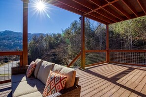 Cabin, 2 Bedrooms | Property grounds