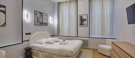 3 chambres, fer et planche à repasser, Wi-Fi gratuit, draps fournis