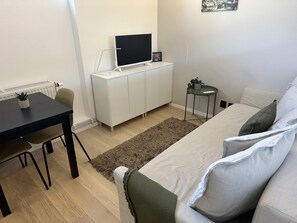 Living area - Small 2 Room Apartment in Sollentuna (Sollentuna)