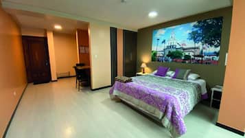 Chambre Supérieure, 1 grand lit, vue ville | 1 chambre, Wi-Fi gratuit, draps fournis