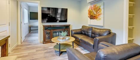 Apartment (2 Bedrooms) | Front of property