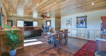 Cozy Alma Mountain Retreat: Fireplace & Grill