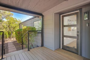 House (3 Bedrooms) | Interior - Mtn Views: Bright & Airy Sedona Home! (Sedona)