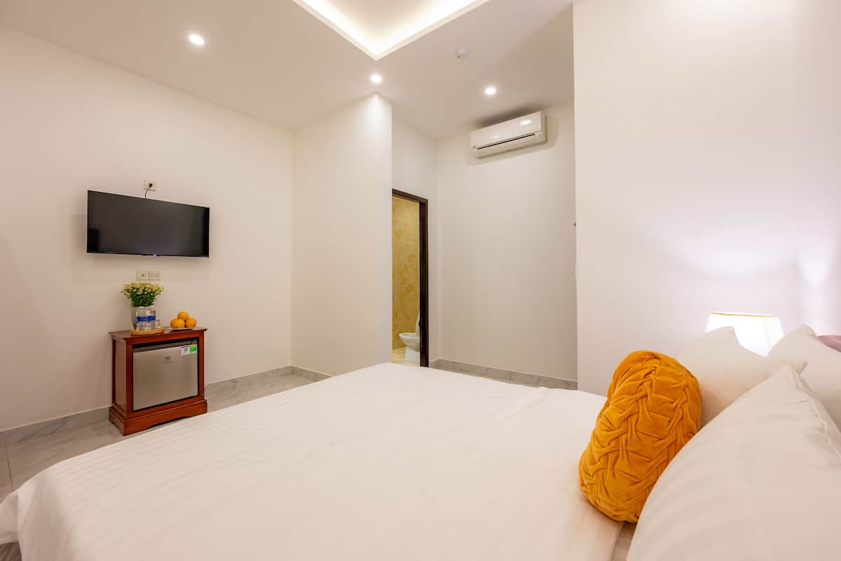Chambre Double Supérieure | Literie de qualité supérieure, couette en duvet d'oie, surmatelas