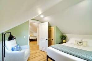 Interior - Burnside Vacation Rental, Walk to Lake Cumberland! (Burnside)