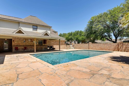 Cozy Texas City Guest House - 5 Mi to Beach!