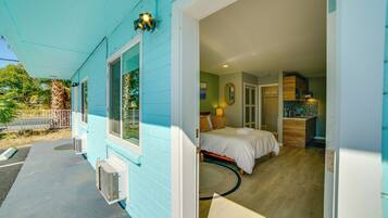 Apartment (0 Bedroom) | Interior