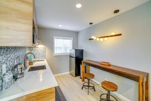 Apartment (0 Bedroom) | Interior - Vibrant Lakeport Studio w/ Shared Lake Access! (Lakeport)