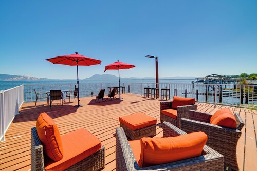 Vibrant Lakeport Studio w/ Shared Lake Access!