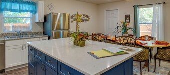 Game Room + Walk to Beach: Gun Barrel City Gem!