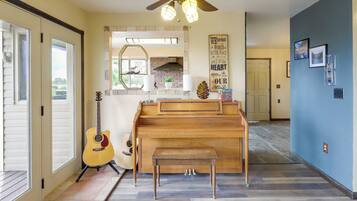 House (3 Bedrooms) | Interior
