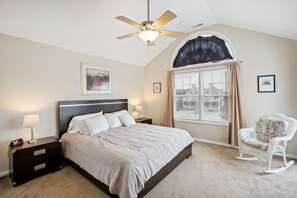 Hus (5 Bedrooms) | 5 soveværelser, arbejdsområde til bærbare computere