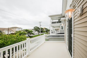 Terrace/patio - Brigantine Vacation Rental - Walk to the Beach! (Brigantine)
