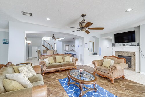 Elegant Houston Home w/ Gazebo & Game Room!