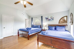 Interior - Elegant Houston Home w/ Gazebo & Game Room! (Houston)