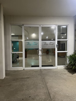 Exterior detail - Cozy Beachfront Apartment,
(Portmore)