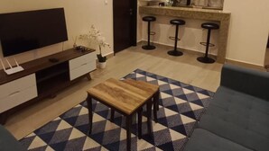 Living area - Kilimani Spacious 1 Bedroom Apartments (Nairobi)