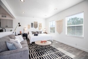 1 sovrum, strykjärn/strykbräda, wi-fi och sängkläder