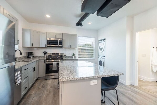Fridge, microwave, oven, stovetop