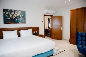 Executive Suite | Blackout drapes, soundproofing, iron/ironing board, free WiFi - Al-Istiklal Suites (Ramallah)