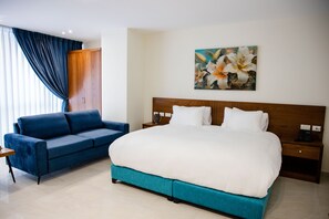 Luksusstudio | Blendingsgardiner, lydisolert, strykejern/-brett og wi-fi (inkludert)