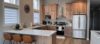 COZY STAY • SKI GETAWAY •3rd Night FREE •Views •Sauna •Closest to Water+Slopes