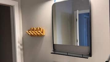 Shower, eco-friendly toiletries, hair dryer, towels