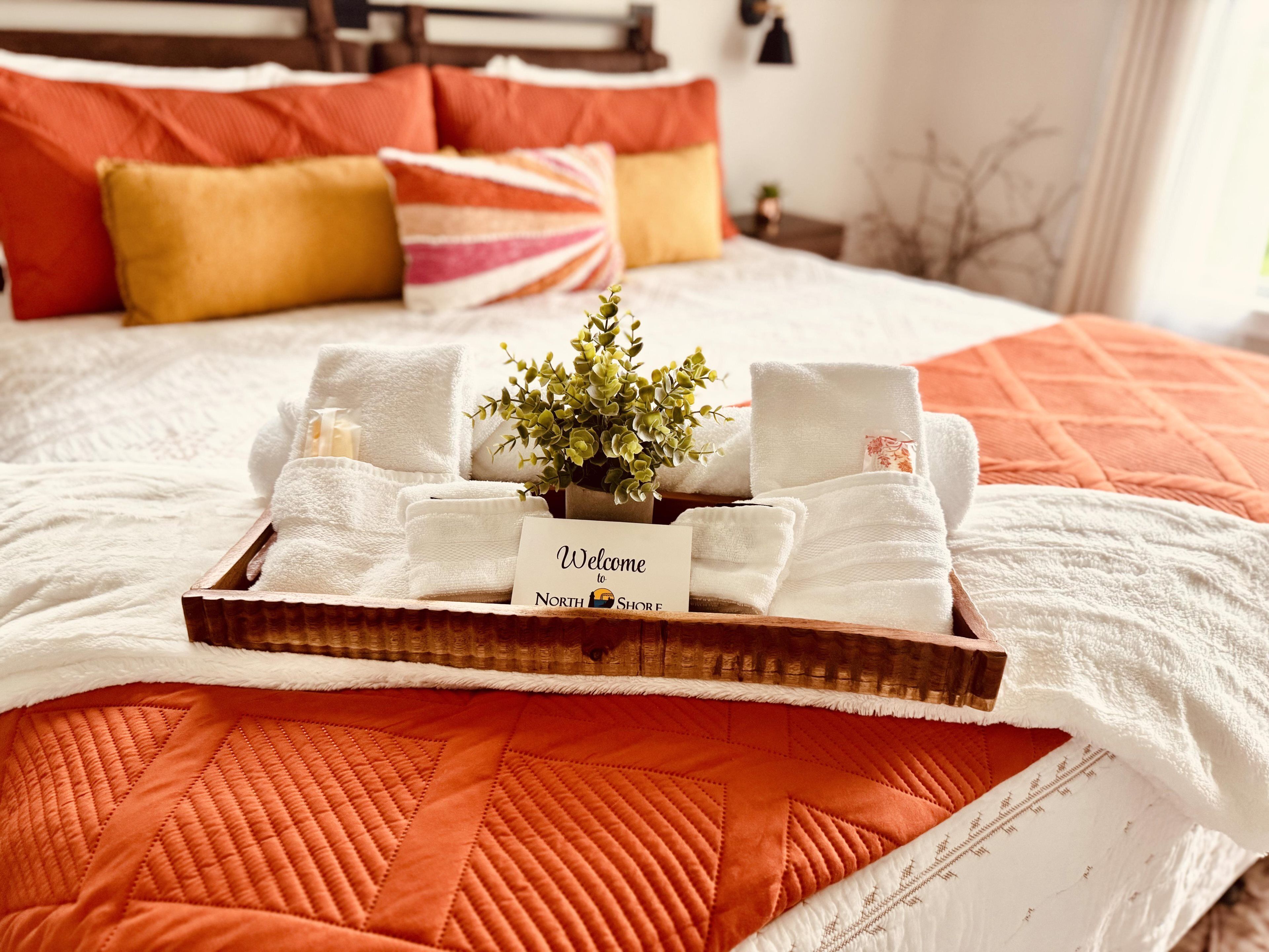 4 sovrum, skrivbord, strykjärn/strykbräda och resesäng